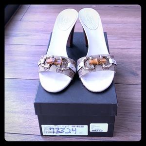 Gucci beige/ebony heels